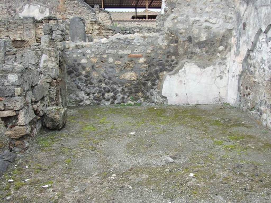 VI.10.6 Pompeii.  March 2009.  Room 4.  Ala on north side of atrium.
