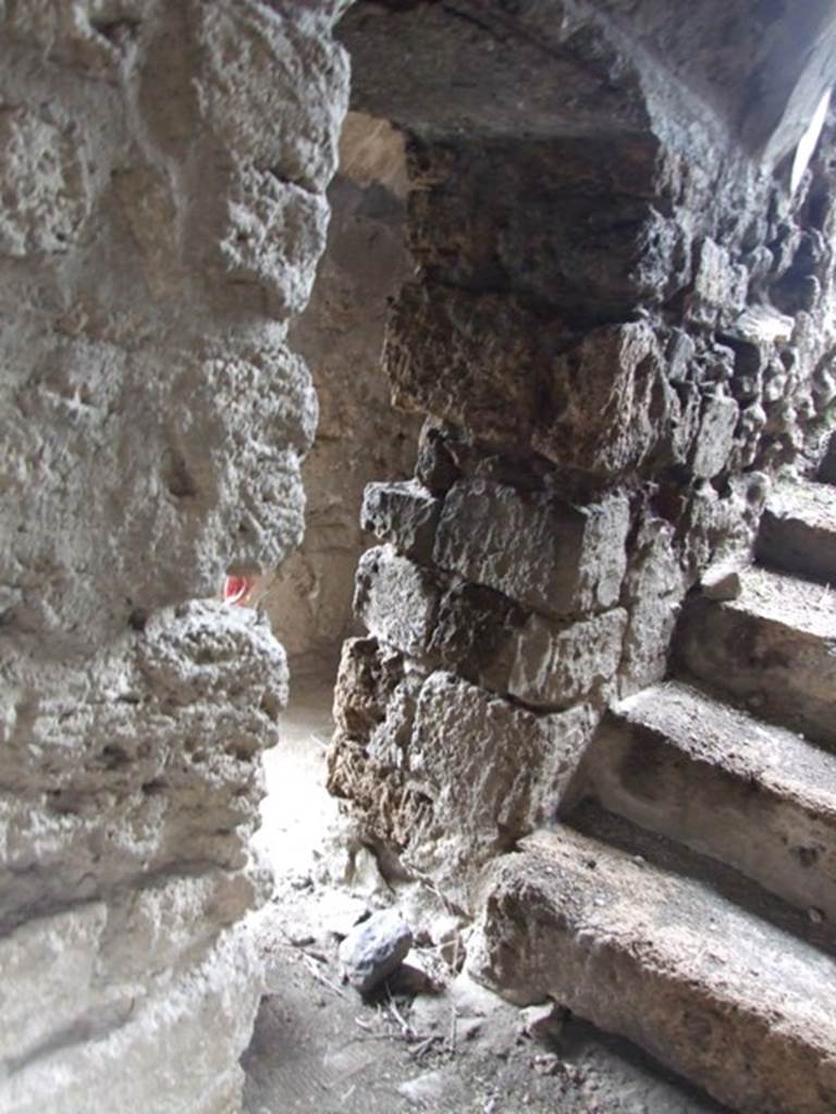 VI.10.7 Pompeii.  March 2009.  Room 13.  Doorway from base of staircase.