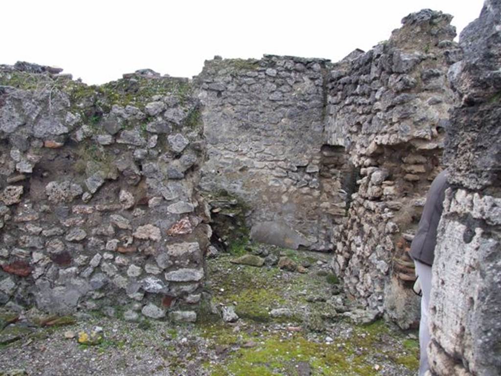 VI.10.11 Pompeii. March 2009. Doorway to room 24.