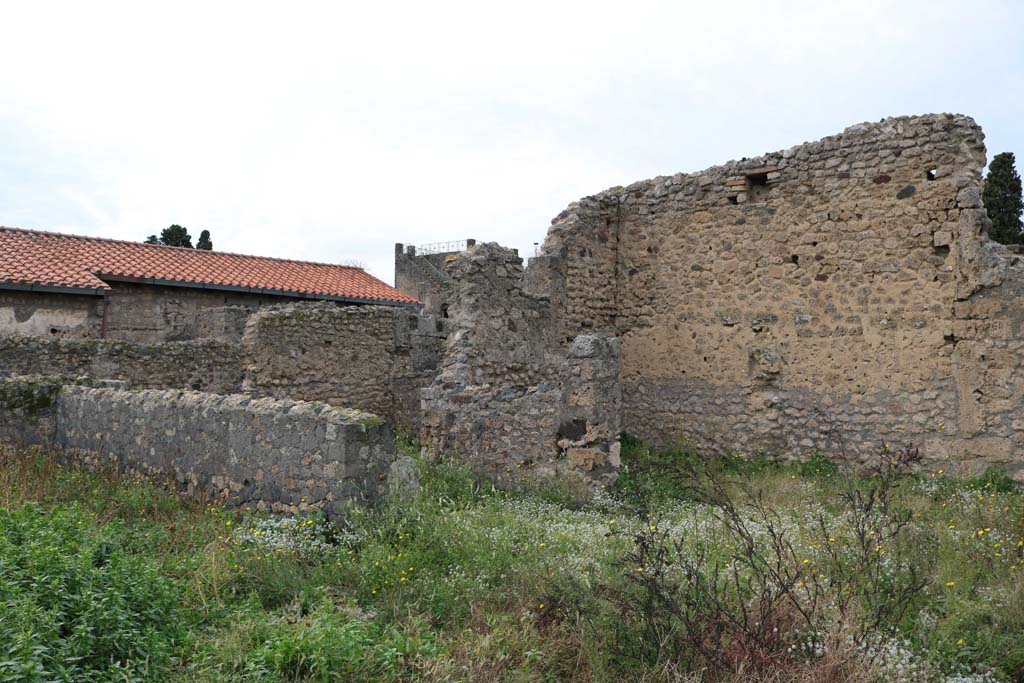 VI.11.5/15 Pompeii. December 2018. Looking north-west across garden area. Photo courtesy of Aude Durand.