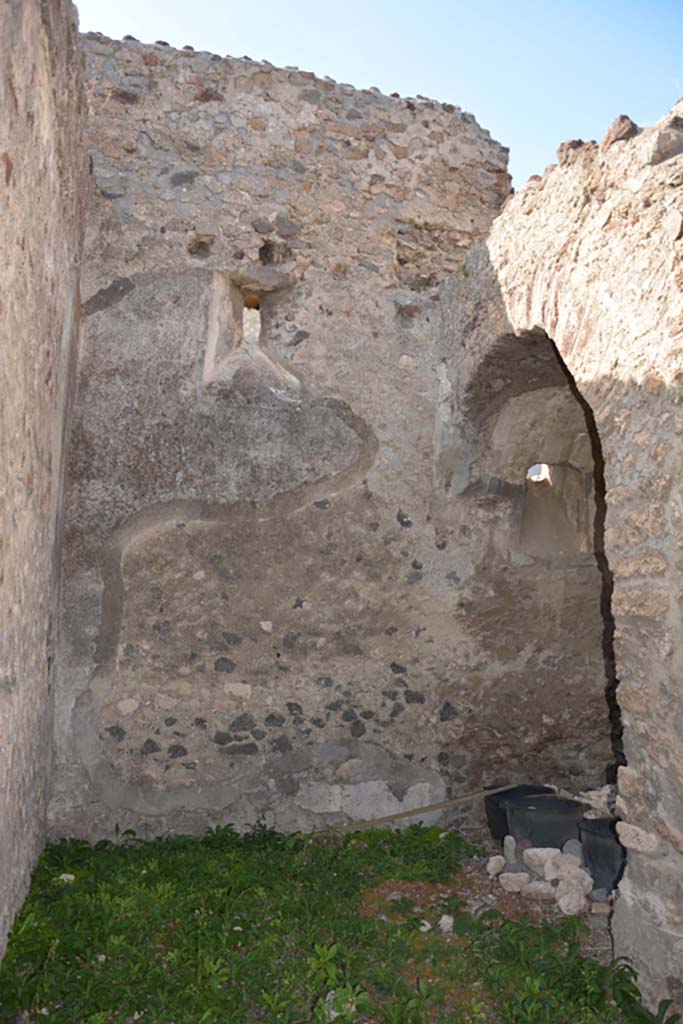 VI.11.9 Pompeii. October 2017. Room 8, looking towards west wall. 
Foto Annette Haug, ERC Grant 681269 DCOR


