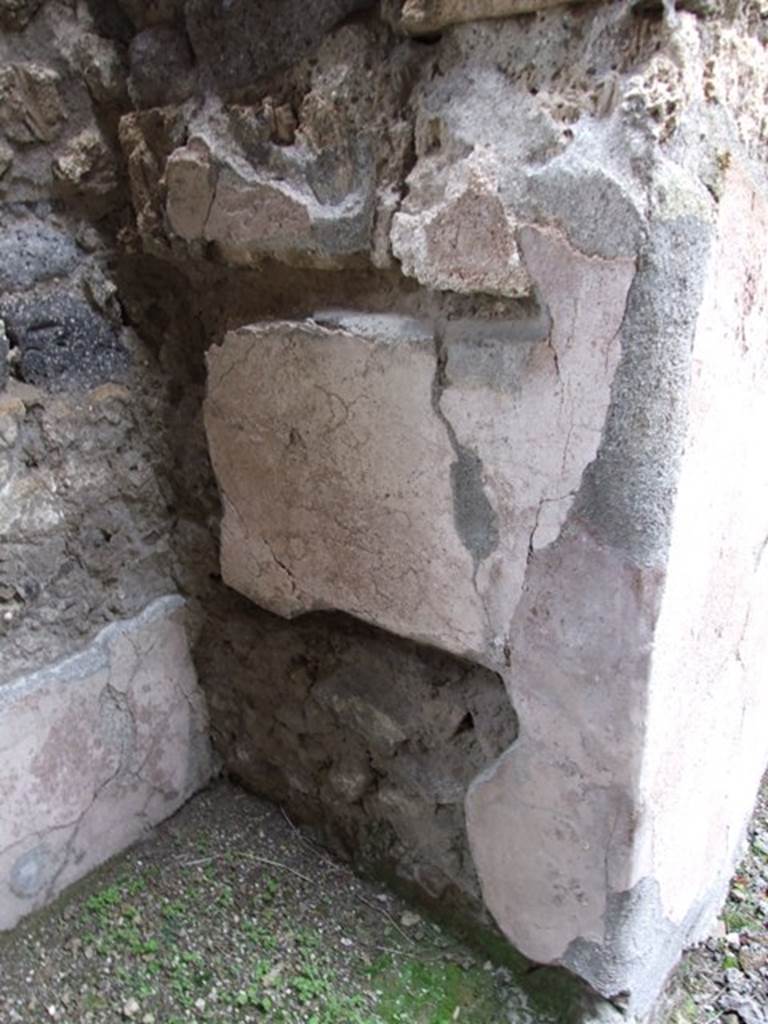 VI.11.9 Pompeii. March 2009. Room 2, east side of doorway, looking east.