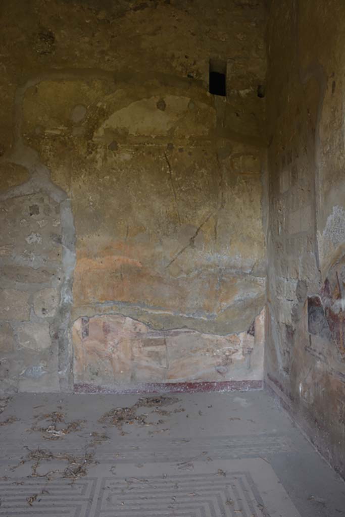 VI.11.10 Pompeii. October 2017. Room 42, north wall at east end.
Foto Annette Haug, ERC Grant 681269 DCOR
