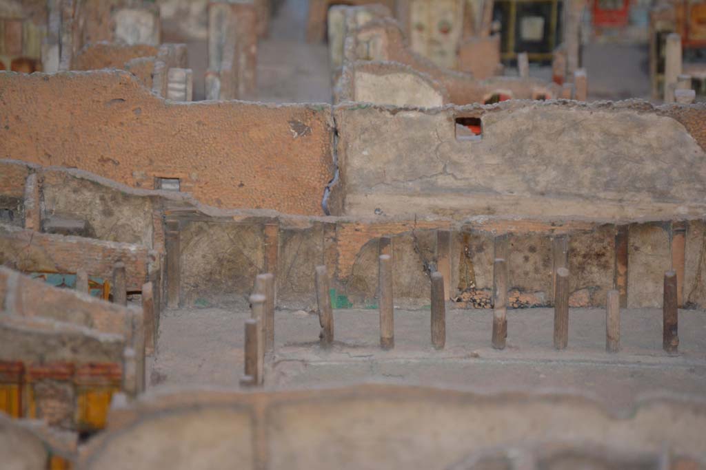 VI.11.9/10 Pompeii. July 2017. Looking east towards north-east corner of peristyle 36.
From cork model in Naples Archaeological Museum.
Foto Annette Haug, ERC Grant 681269 DÉCOR.