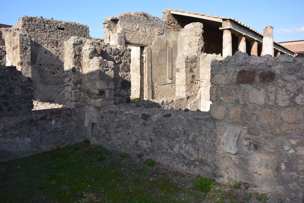 VI.11.10 Pompeii. October 2017. Room 31, looking towards north-west corner and north wall.
Foto Annette Haug, ERC Grant 681269 DÉCOR