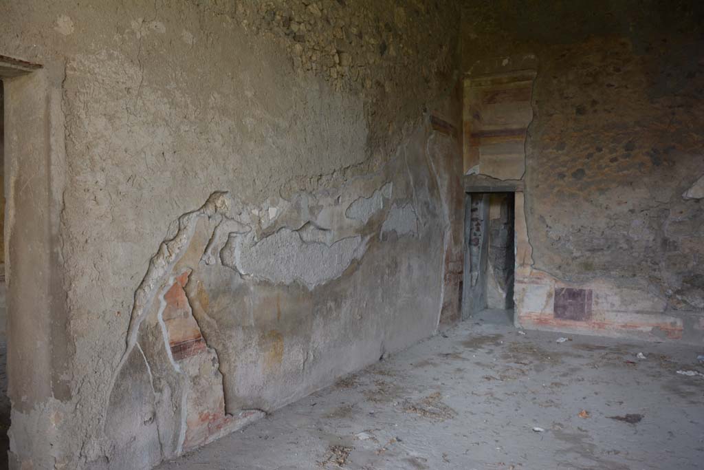 VI.11.10 Pompeii. October 2017. Room 40, looking north along west wall.
Foto Annette Haug, ERC Grant 681269 DÉCOR