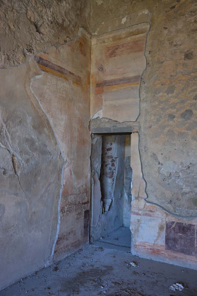 VI.11.10 Pompeii. December 2017. Room 40, doorway into room 41 in north-west corner.
Foto Annette Haug, ERC Grant 681269 DÉCOR