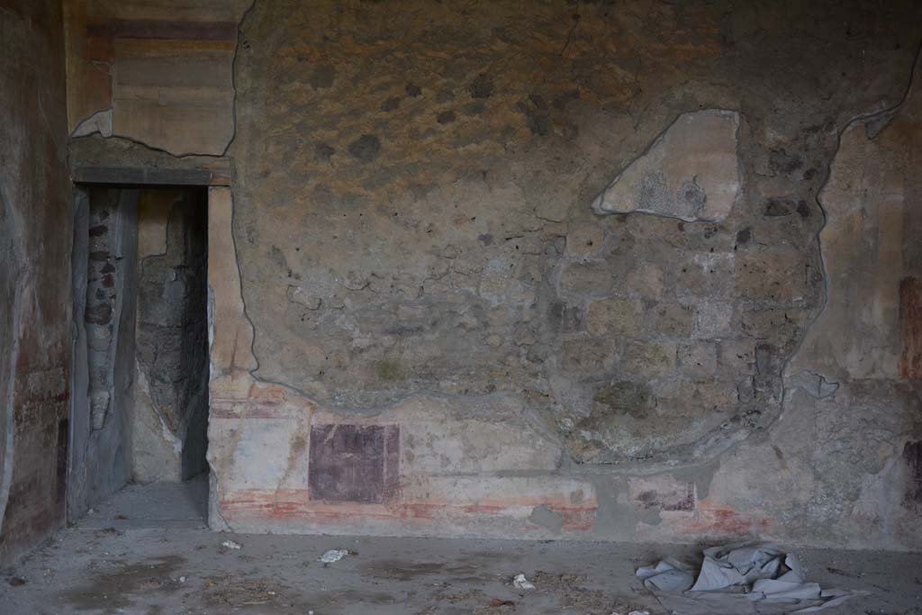 VI.11.10 Pompeii. October 2017. Room 40, lower north wall.
Foto Annette Haug, ERC Grant 681269 DÉCOR