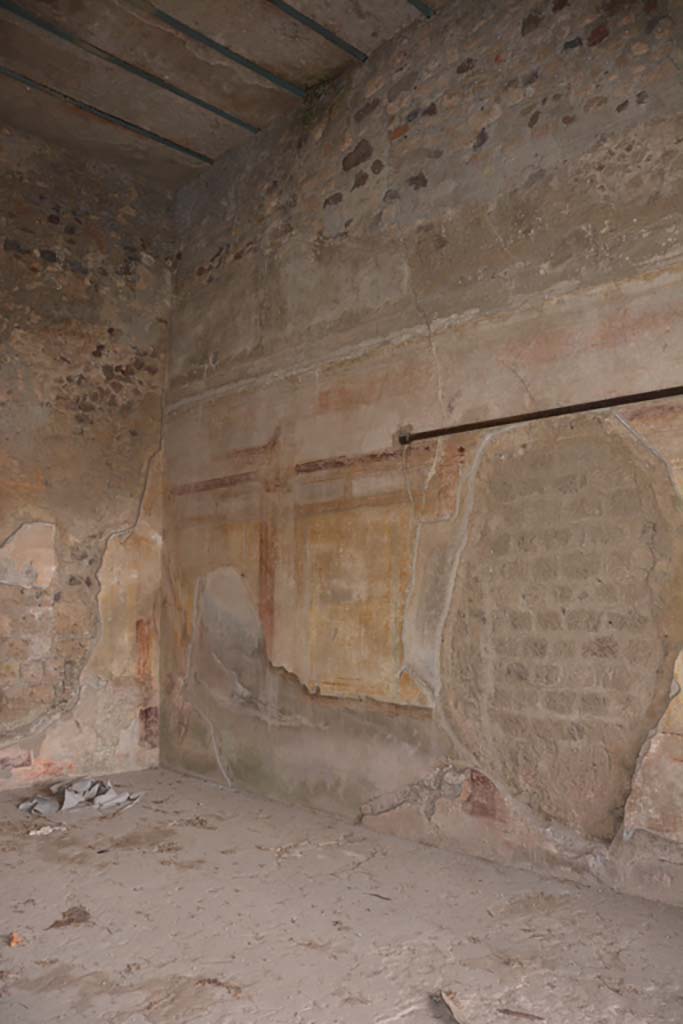 VI.11.10 Pompeii. October 2017. Room 40, east wall at north end.
Foto Annette Haug, ERC Grant 681269 DÉCOR