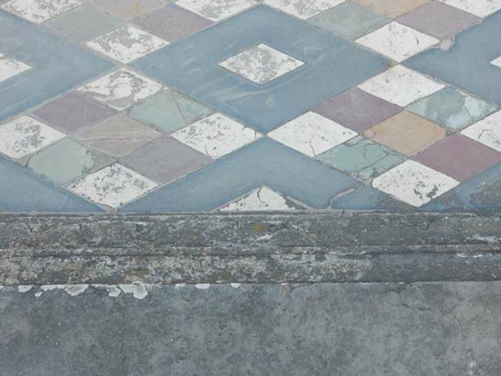 VI.12.2 Pompeii. May 2015. Decorated floor of impluvium. Photo courtesy of Buzz Ferebee.