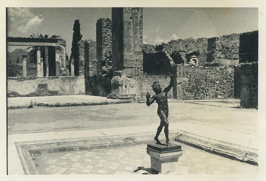 VI.12.2 Pompeii. 22nd July 1961. Looking towards north-east corner of atrium. Photo courtesy of Rick Bauer.