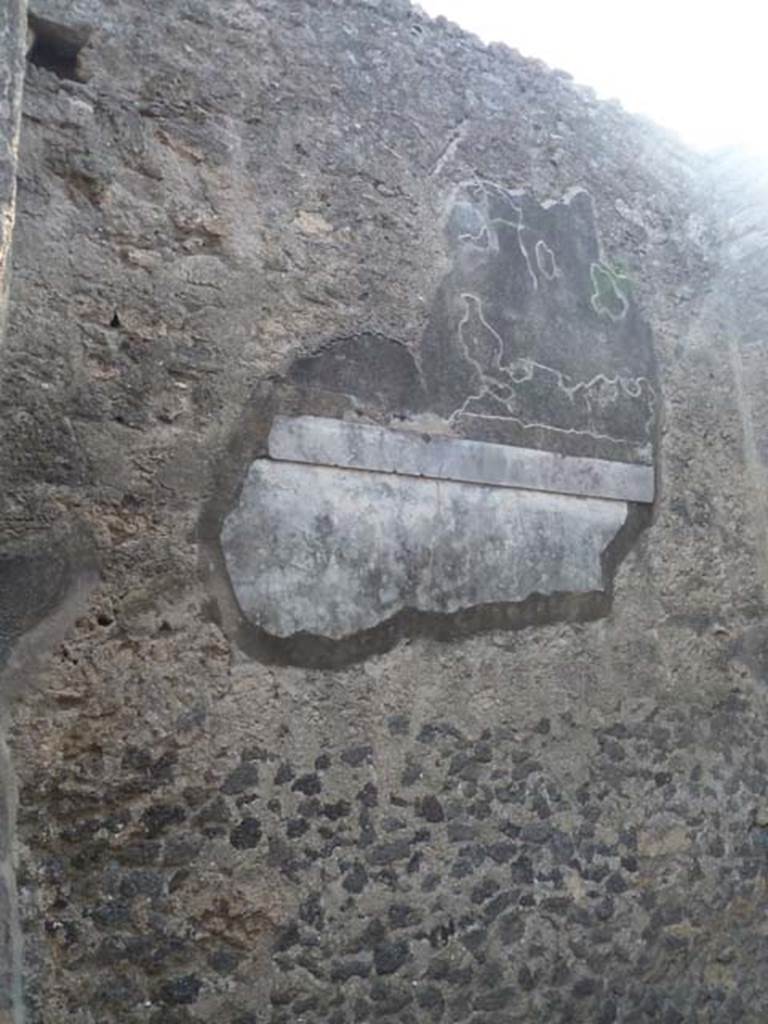 VI.12.2 Pompeii. September 2015. South wall of second room on west side of atrium.