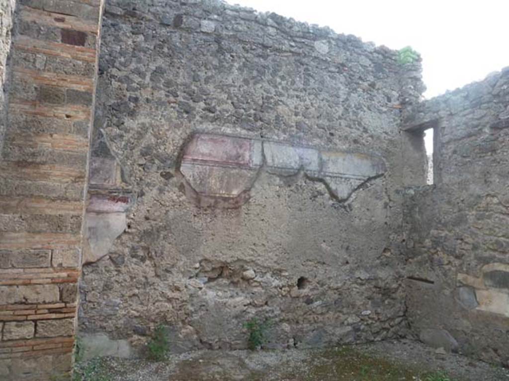 VI.12.2 Pompeii. September 2015. South wall of oecus.