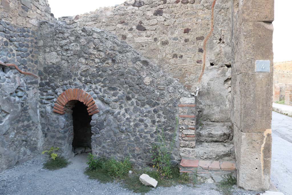 VI.12.4 Pompeii. December 2018. Looking towards east wall with recess and steps to upper floor. Photo courtesy of Aude Durand.