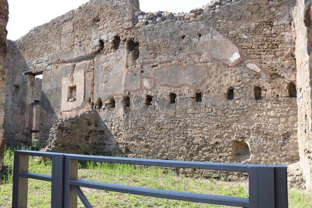 VI.14.19 Pompeii. December 2018. Looking towards north wall. Photo courtesy of Aude Durand.