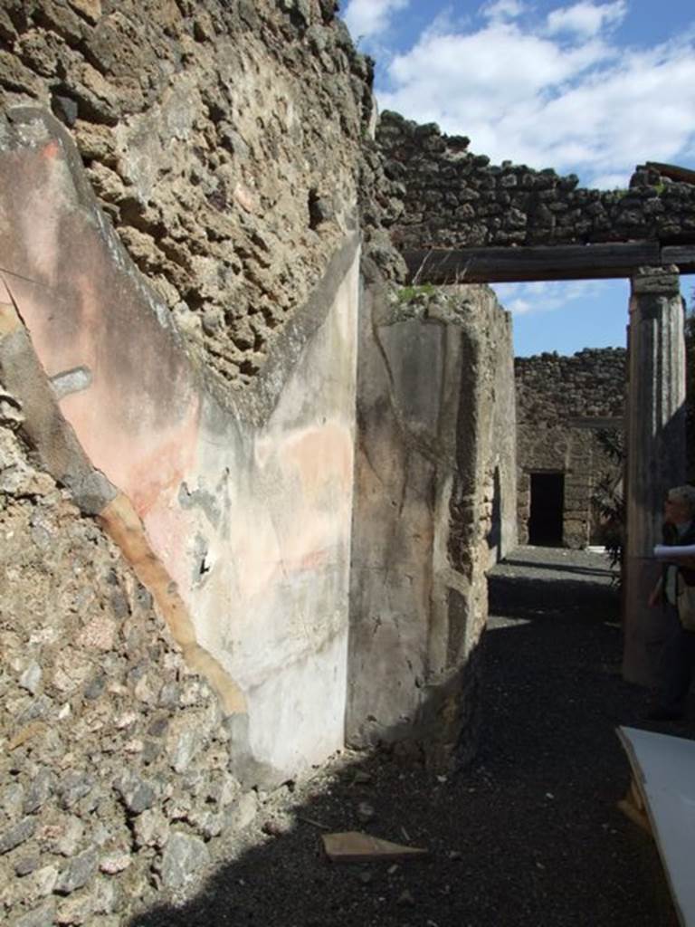 VI.14.20  Pompeii.  March 2009.  Room 15.  Triclinium.  North east corner.