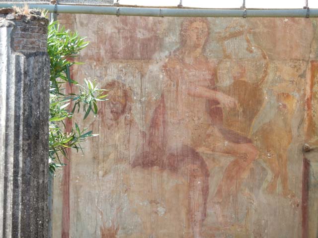 VI.14.20 Pompeii. May 2017.  Room 18, Orpheus and the animals on west wall of garden area. Photo  courtesy of Buzz Ferebee.
