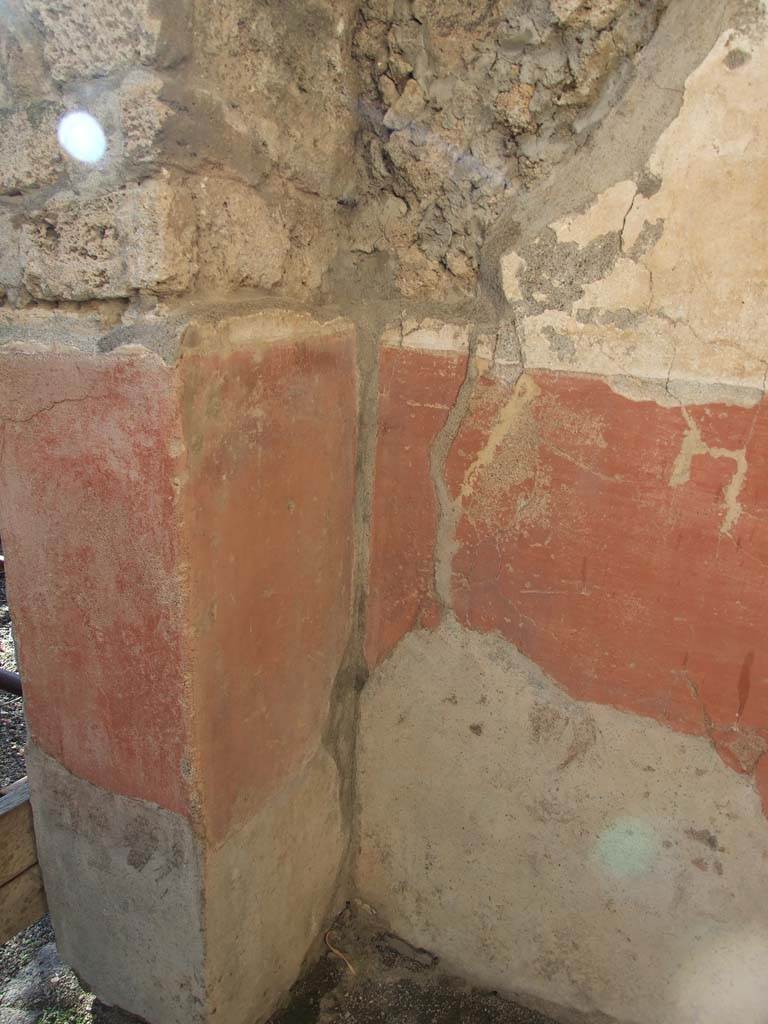 VI.14.43 Pompeii. December 2007. Room 19, south-west corner.