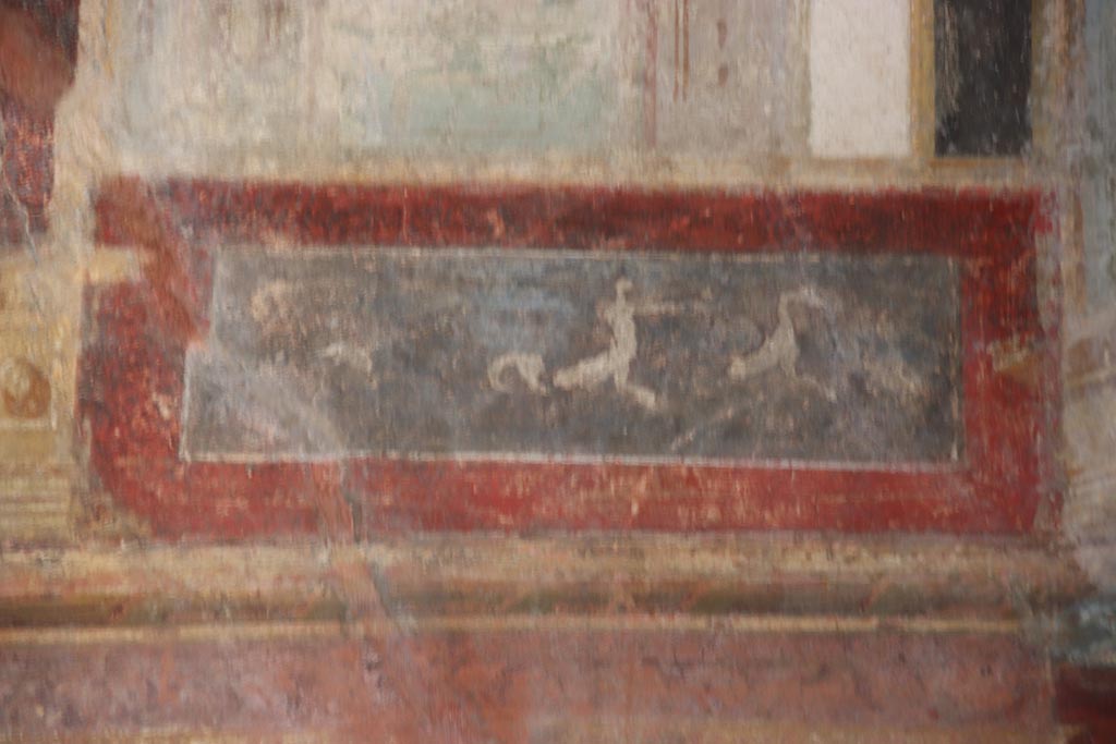 VI.15.1 Pompeii. December 2006. South wall of exedra, in south-east corner, with painting of two floating figures.
