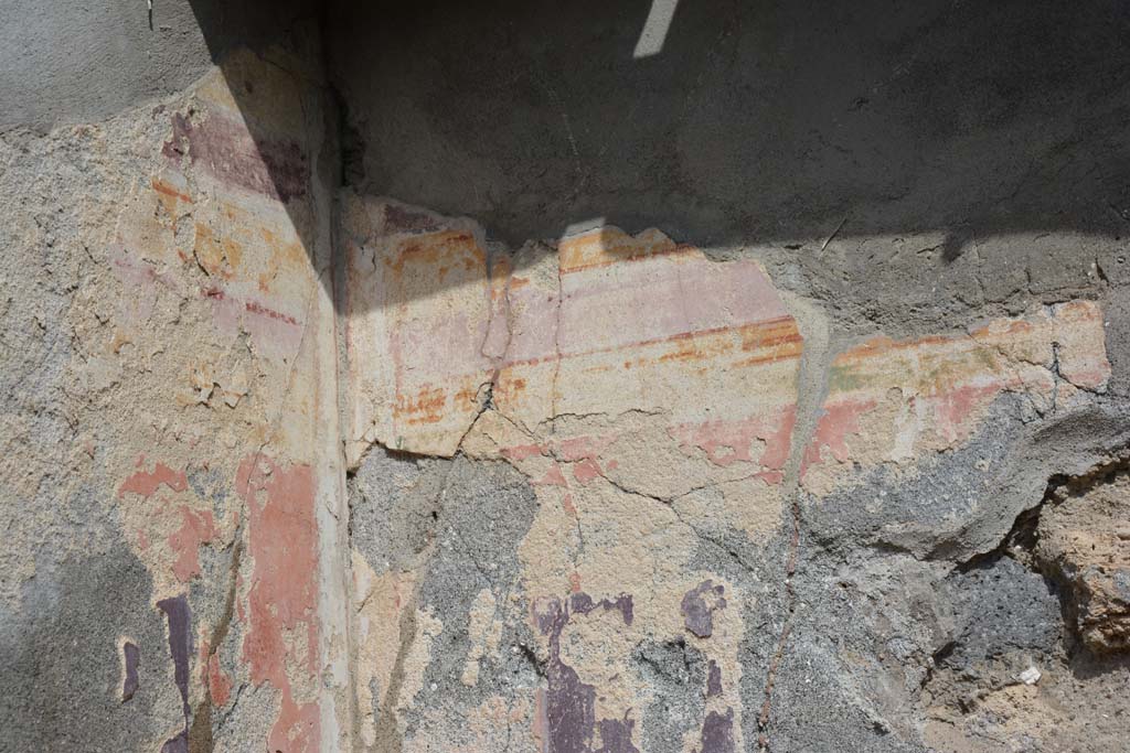 VI 15 5 Pompeii. March 2019. Cubiculum 14, detail from north-east corner. 
Foto Annette Haug, ERC Grant 681269 DÉCOR.
