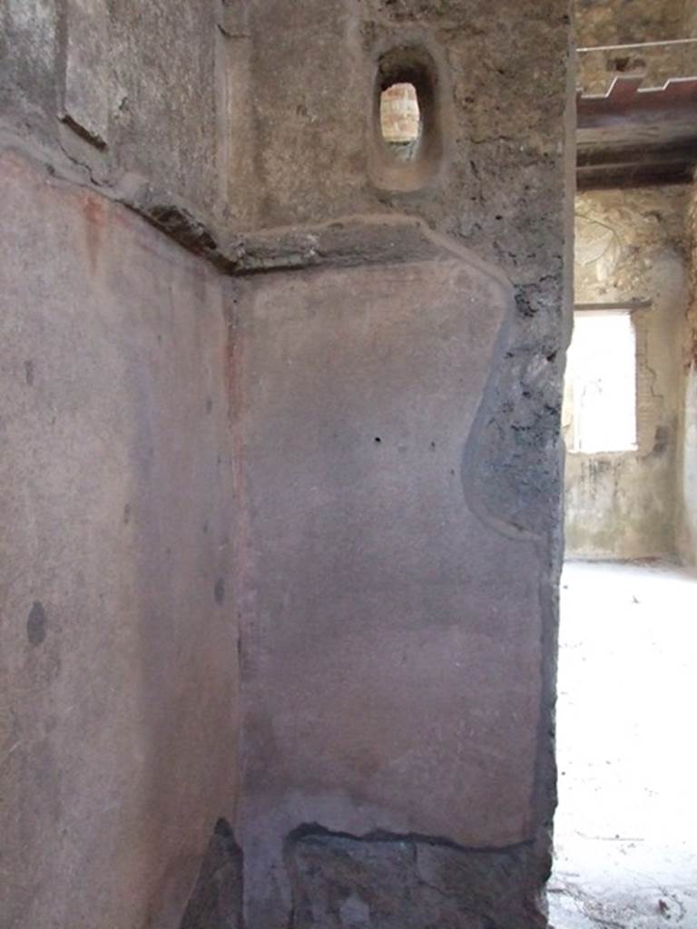 VI.15.9 Pompeii. March 2009. South-west corner of cubiculum.