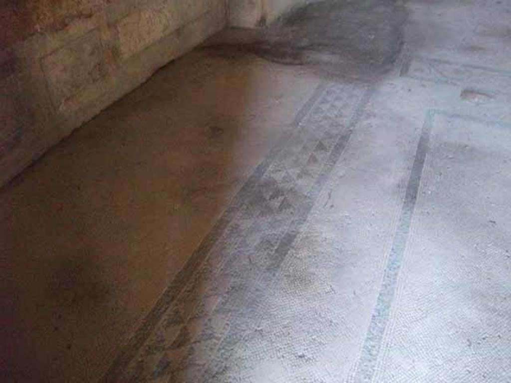 VI.16.7 Pompeii. May 2010. Room I, floor on west side.