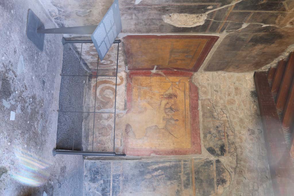 VI.16.7 Pompeii. December 2018. 
Room F, looking south towards lararium in south-east corner of peristyle. Photo courtesy of Aude Durand.
