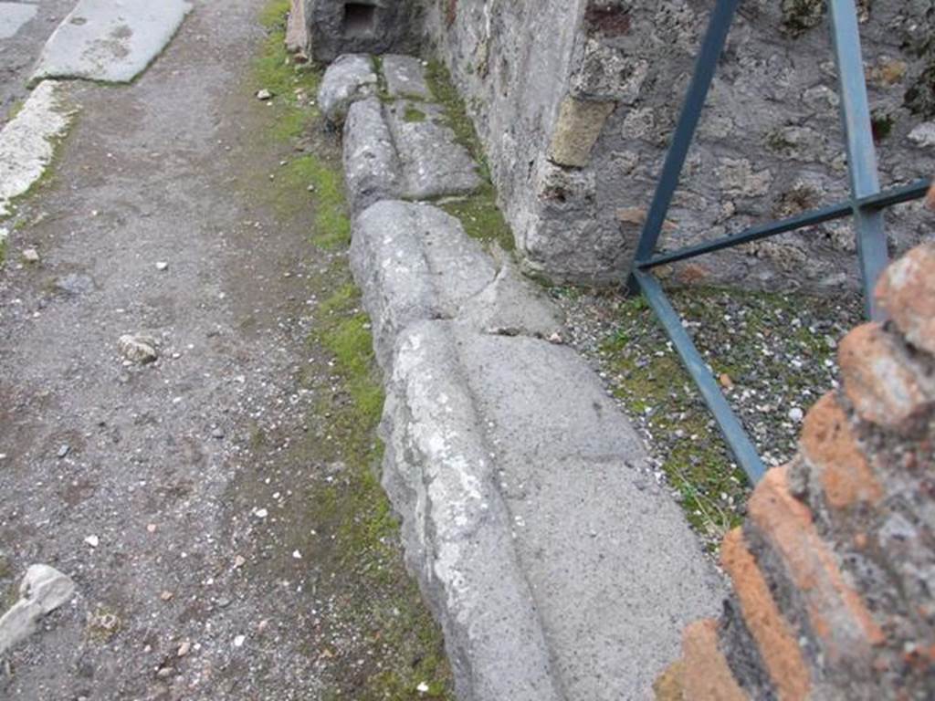 VI.17.2 Pompeii. December 2007. Threshold or sill.