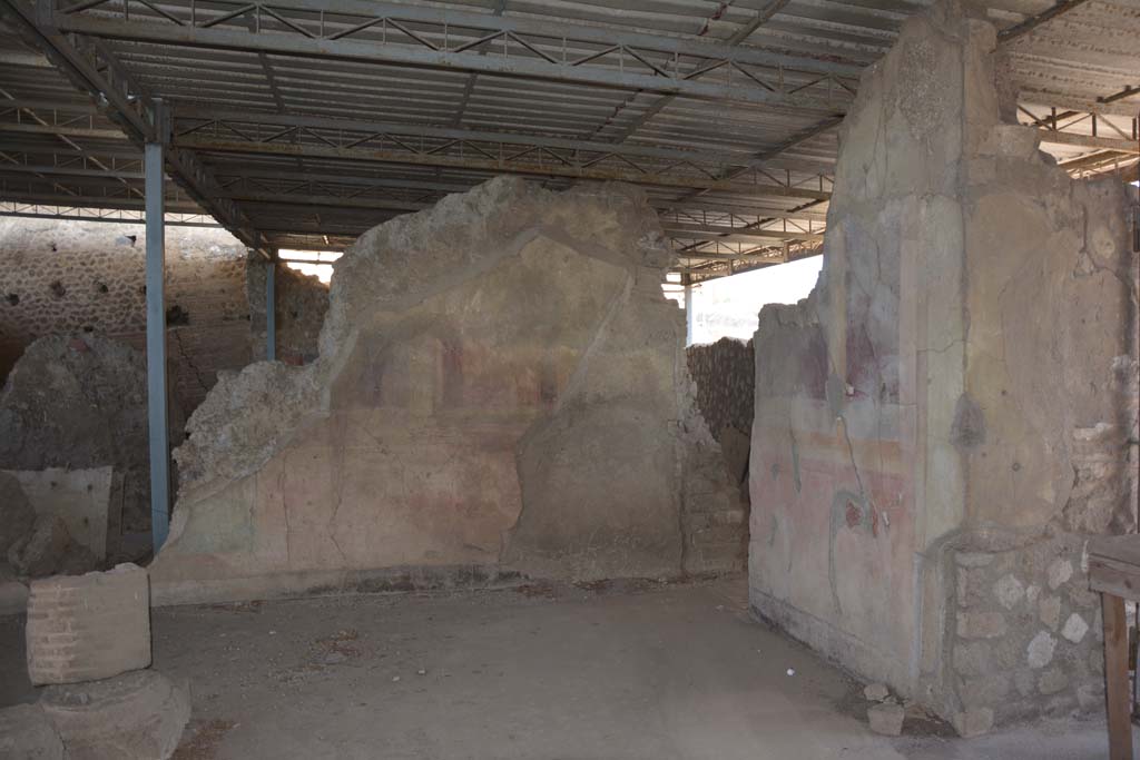 VI.17.41 Pompeii. September 2019. North-east corner of atrium