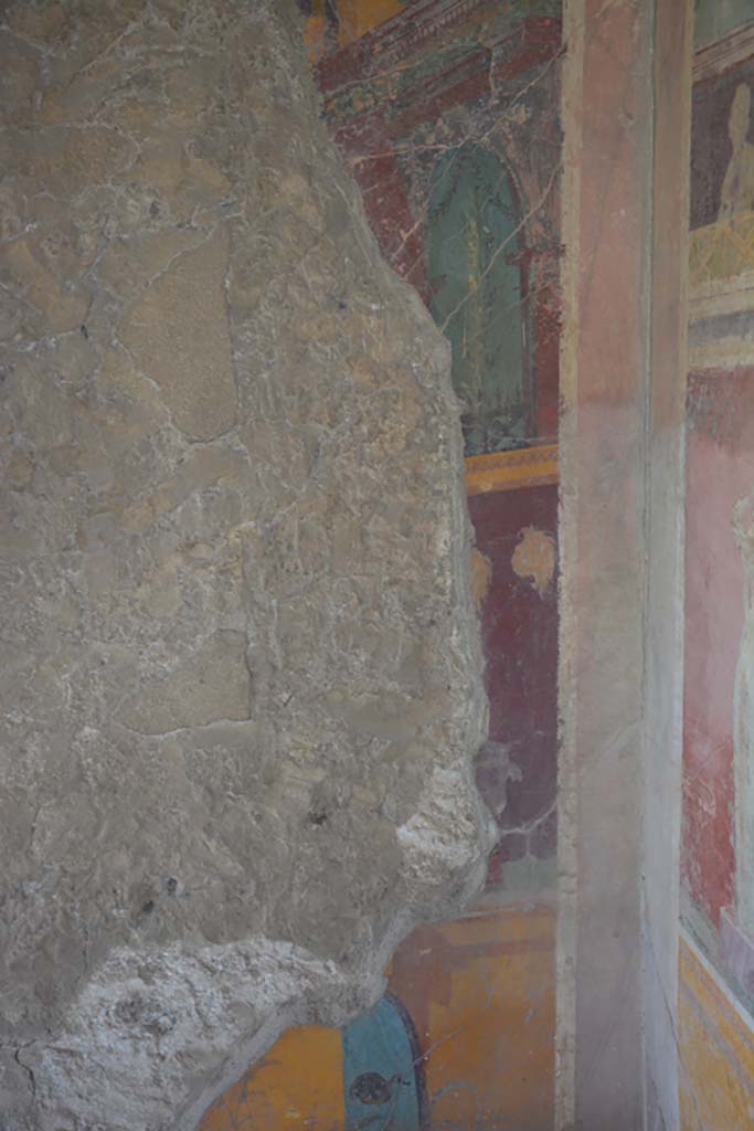 VI.17.41 Pompeii. September 2019. Cubiculum 17, detail from north wall in north-east corner.
Foto Annette Haug, ERC Grant 681269 DÉCOR.


