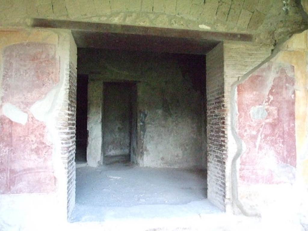 VII.1.8 Pompeii. December 2006. Entrance to rooms O and P from north portico B.