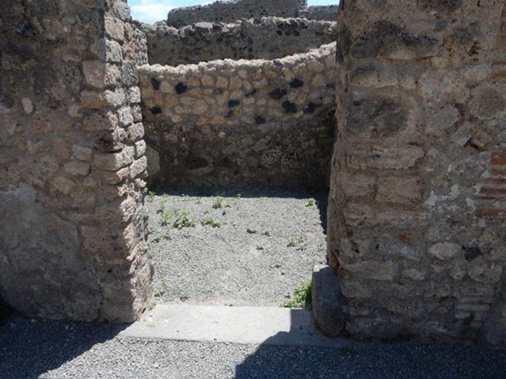 VII.1.25 Pompeii. May 2017. Looking south through doorway to room 29 in south-east corner of atrium.
Photo courtesy of Buzz Ferebee.