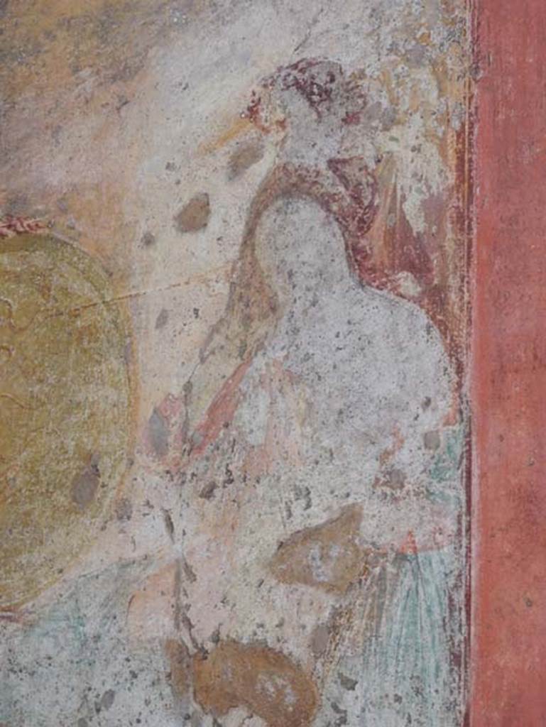 VII.1.47 Pompeii, May 2018. Exedra 10, detail from painting on east wall. 
Photo courtesy of Buzz Ferebee.
