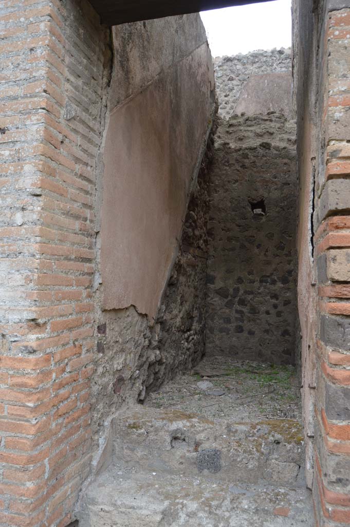 VII.2.19 Pompeii October 2017. Looking south through entrance towards east wall where line of stairs can be seen.
Foto Taylor Lauritsen, ERC Grant 681269 DCOR.

