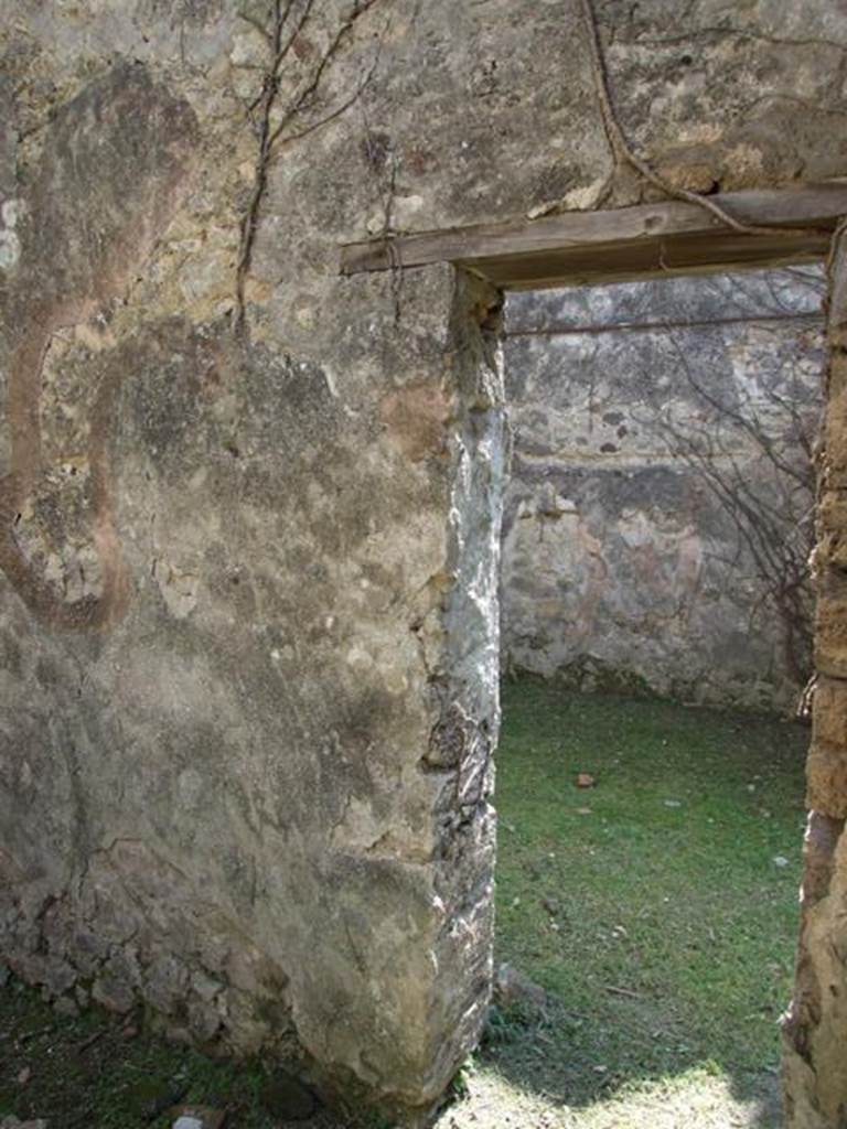 VII.2.20 Pompeii. March 2009.  Room 5, cubiculum, with doorway to room 6 in south wall.  Looking south.

