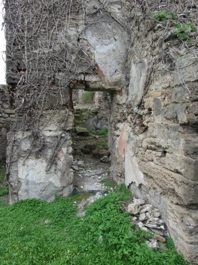 VII.2.20 Pompeii.   December 2007.  Doorway to Room 20.