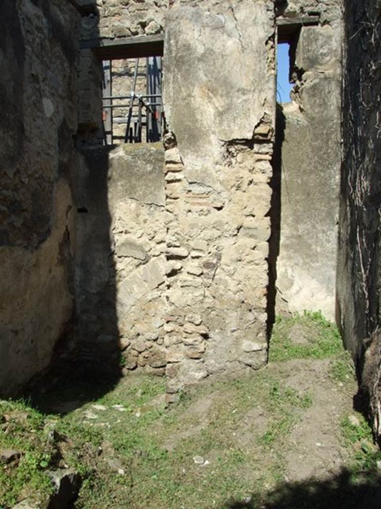 VII.2.20 Pompeii. March 2009. Room 20, north wall of kitchen and latrine.