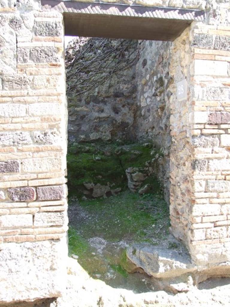 VII.2.28 Pompeii. March 2009. Entrance.