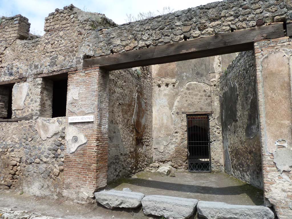 VII.2.45 Pompeii. May 2010. The two windows are in VII.2.45.
They are in the room on the south side of the first room on the west side of the atrium.
To the right is VII.2.44 with a rear doorway into the atrium of VII.2.45.