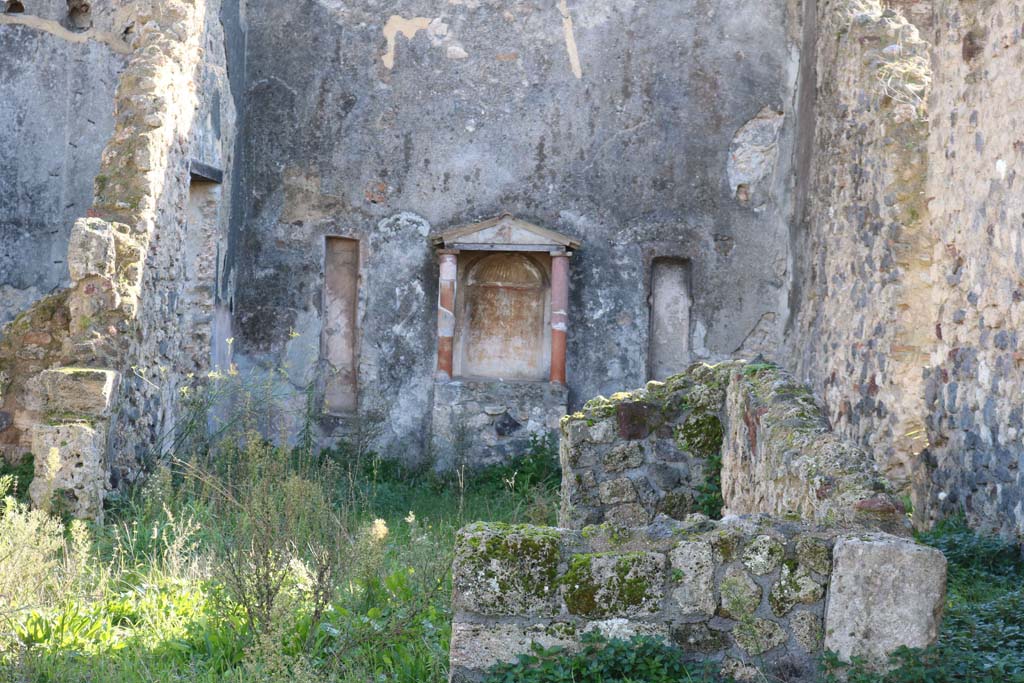VII.3.6, Pompeii. December 2018. Looking south in garden area. Photo courtesy of Aude Durand.