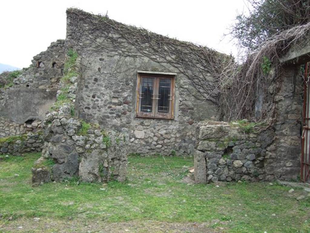 VII.3.11 Pompeii. March 2009. Tablinum on south side of atrium.
