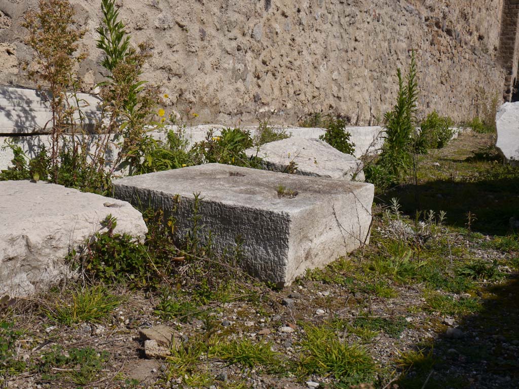 VII.4.2, Pompeii. March 2019. Material in VII.4.2, near north wall.
Foto Anne Kleineberg, ERC Grant 681269 DÉCOR.
