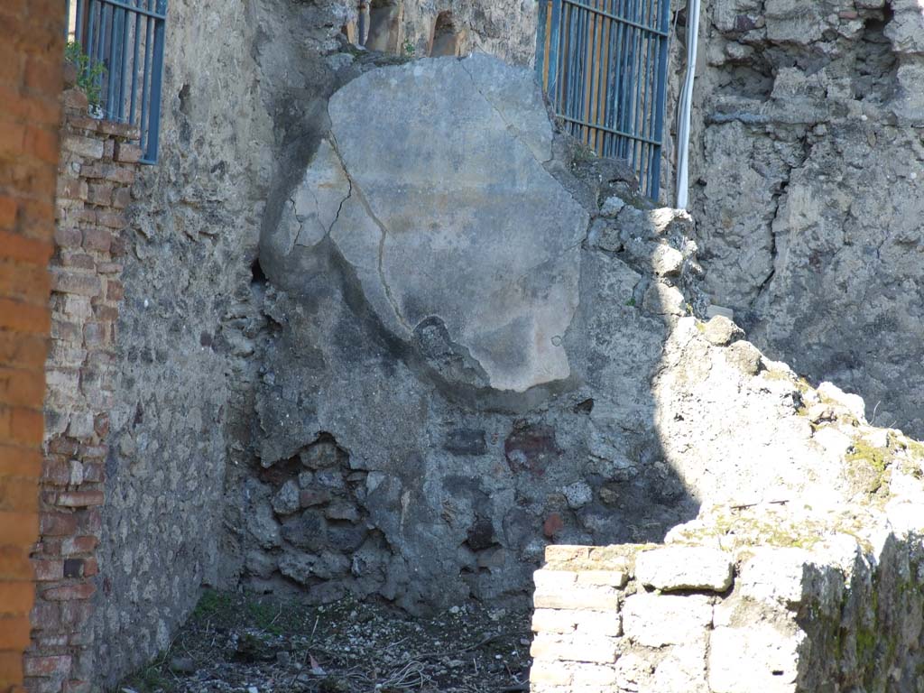 VII.4.25 Pompeii. March 2009. Cubiculum on north-west side of atrium.