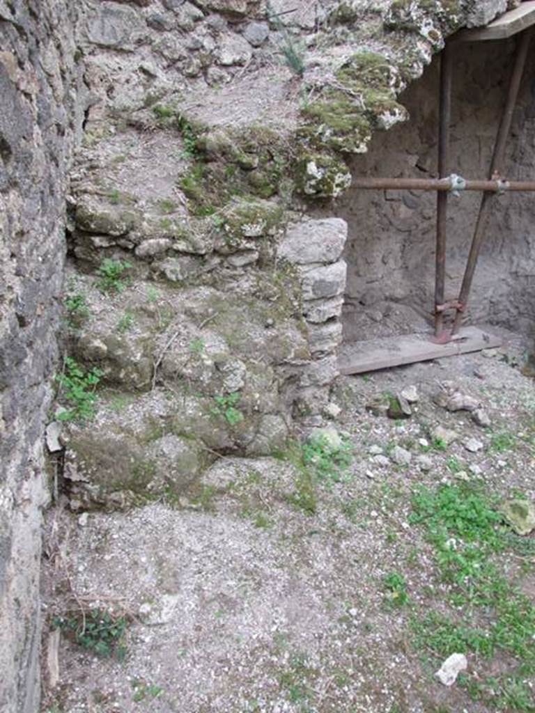VII.4.36 Pompeii.  December 2007.  Lower part of staircase to upper floor.