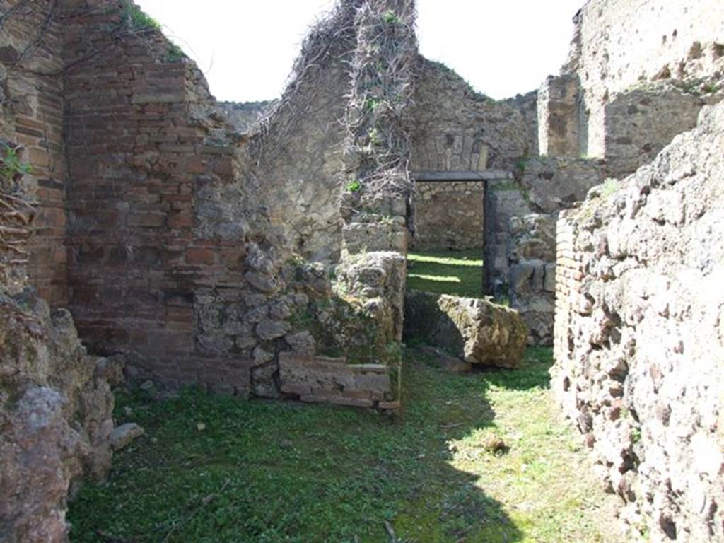 VII.4.40 Pompeii. March 2009. Looking west from entrance towards VII.4.39.