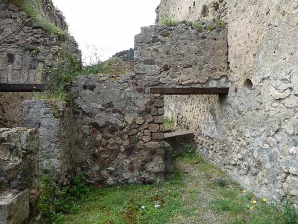 VII.4.41 Pompeii. May 2010. Rear rooms with doorways to VII.4.39.