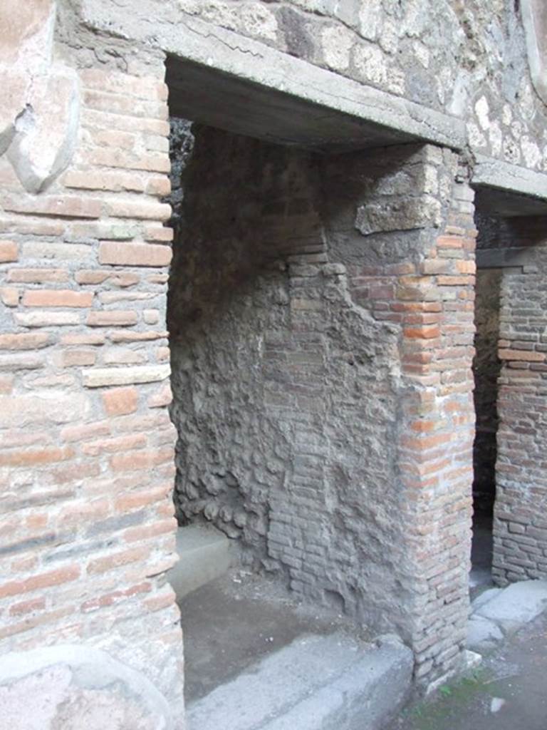 VII.4.48 Pompeii. December 2007.   Room 19. Area of stairs to upper floor?