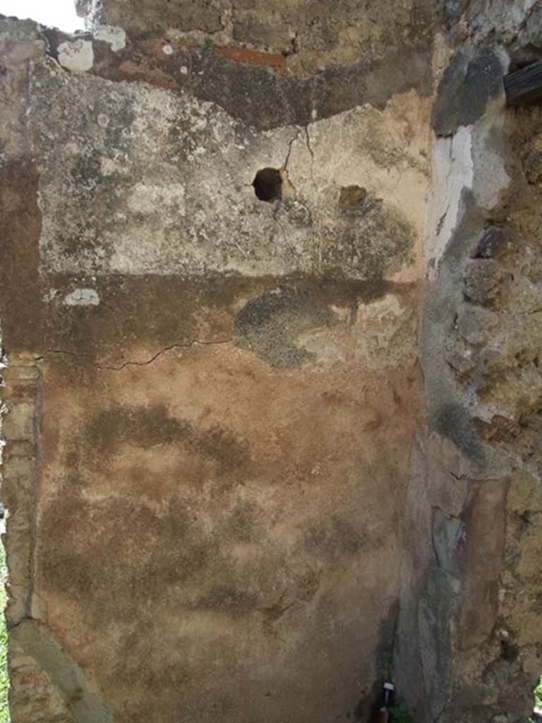 VII.4.56 Pompeii.  March 2009. Room 5. Cubiculum.  West wall and north west corner.