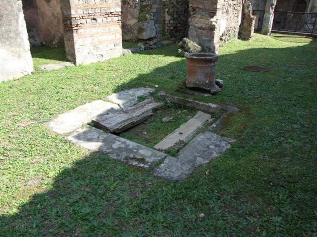 VII.4.56 Pompeii.  March 2009.  Room 1. Atrium. Looking south east.