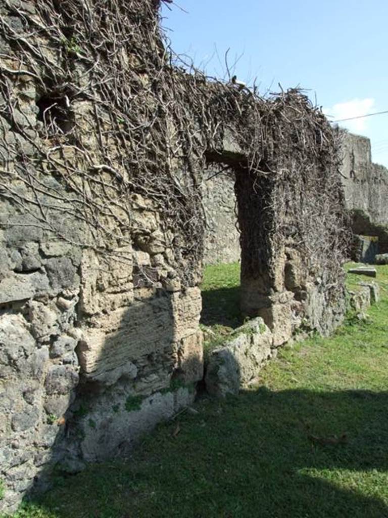 VII.4.57. Pompeii.  March 2009.  Doorway to Room 17.